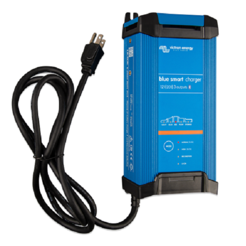 Зарядное устройство Blue Smart IP22 Charger 12/15(3) 230V CEE 7/7 Зарядное устройство Blue Smart IP22 Charger 12/15(3) 230V CEE 7/7